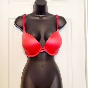 Victoria's Secret Very Sexy Push Up Bra 38D